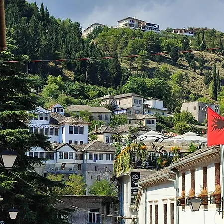 Gimi Vila