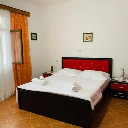 Gimi Vila Gjirokastër