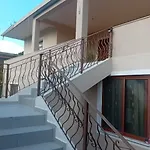Gimi * Gjirokastër